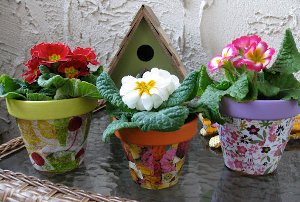 Decoupage kukkaruukut