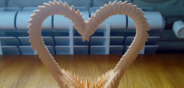 Kuinka tehdä origami paperista sydän, video