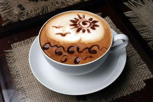 Latte art - kahvimaalaus