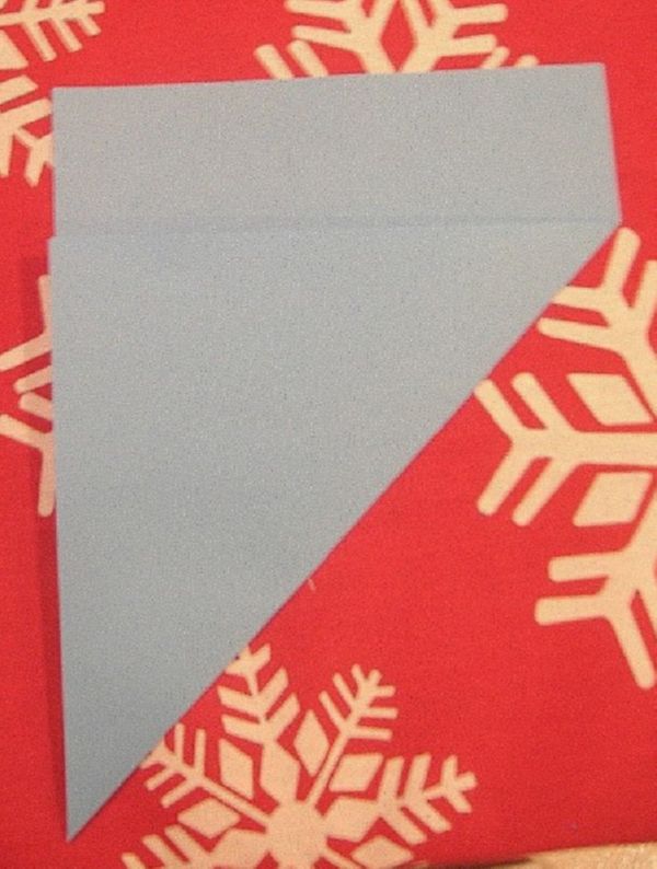 Kauniita lumihiutaleita vuoden 2017 uusivuosi omilla käsiinsä paperilla - kaavioita ja valokuvia vaiheittain. Master-luokat lapsille suurissa lumihiutaleissa origami-tekniikassa