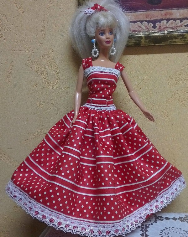 Mekot Barbie omille käsille - malleja ja malleja