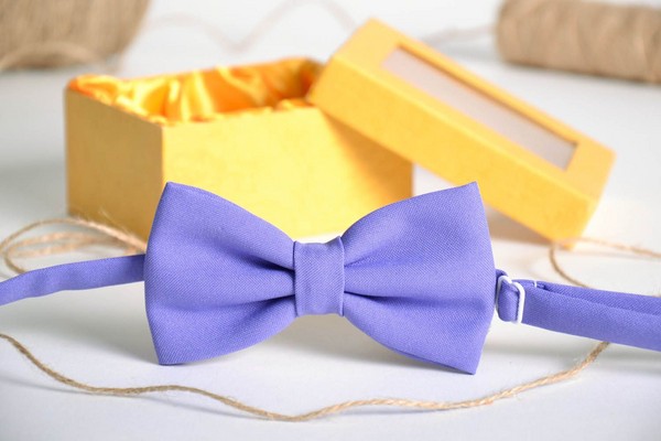 Järjestelmä sitomaan perhonen ja tekemällä bowtie omilla käsillä