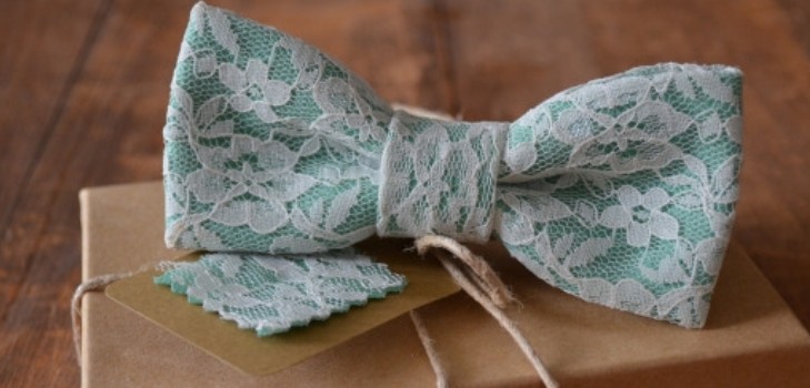 Järjestelmä sitomaan perhonen ja tekemällä bowtie omilla käsillä