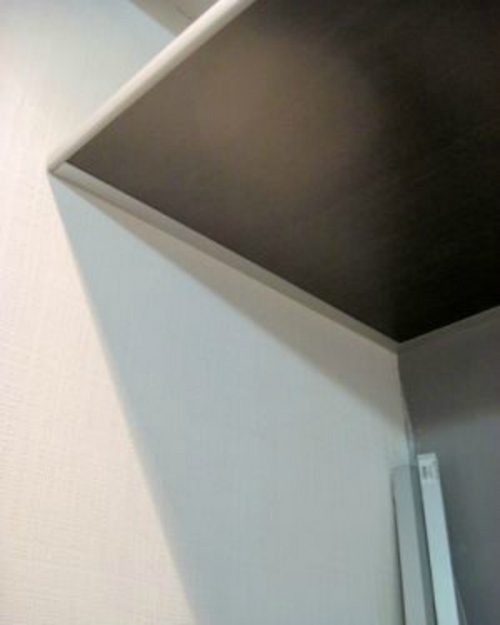 Sisäänrakennettu vaatekaappi omilla käsillä