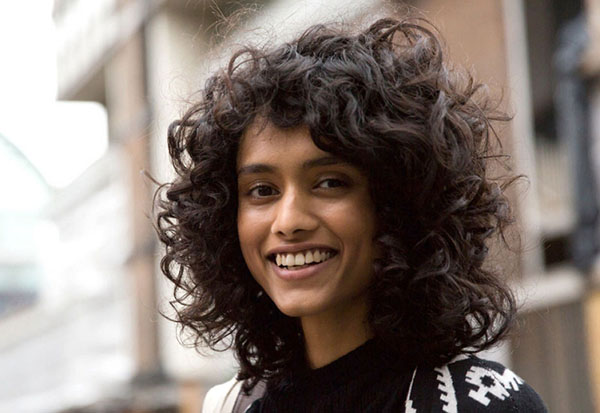 Curly & Chic: miten pukeutua kiharat syksyllä