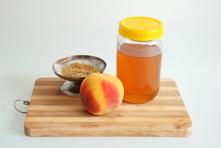 Peach naamio kasvoille ja hiuksille: otamme luonnosta paras