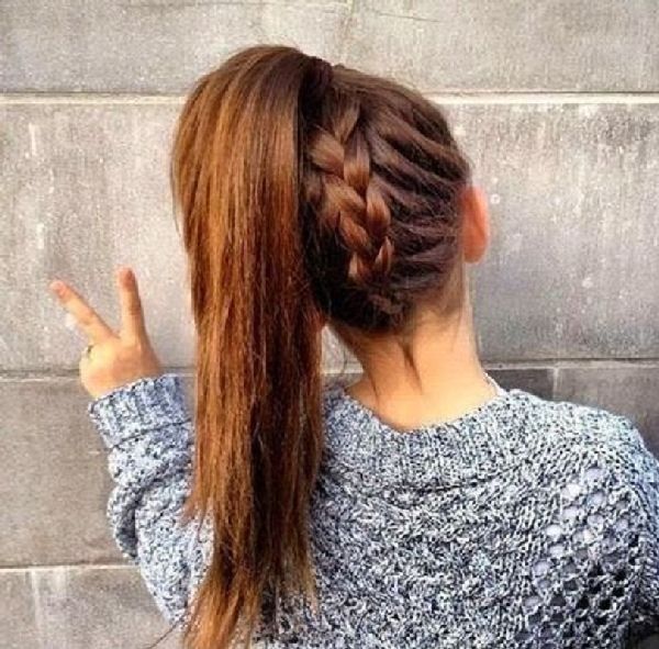 Kampaamon uudenvuoden hairstyle omilla kädillä - muotin ideoita lyhyille, keskikokoisille, pitkille hiuksille, valokuville