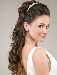 Häät hairstyles kanssa virtaava hiukset