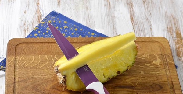 Miten leikata ananas oikein ja kauniisti