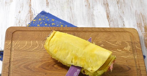 Miten leikata ananas oikein ja kauniisti