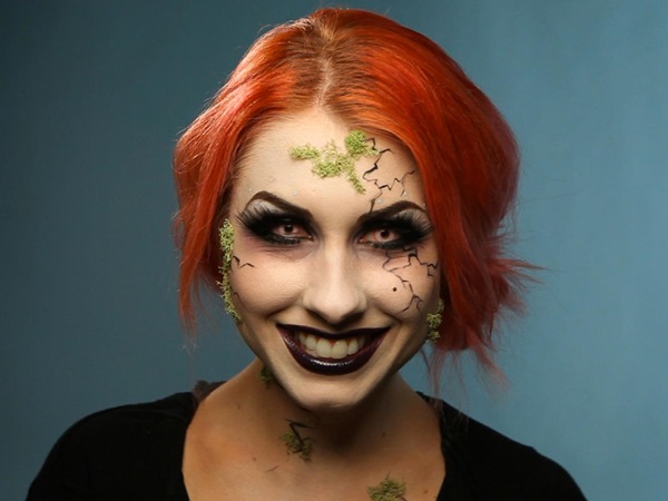 Pelottava meikki Halloweenille omilla kädillä tytöille ja tytöille