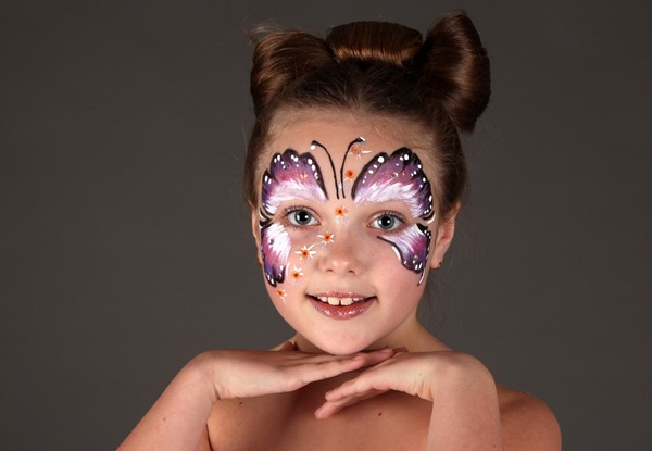 Pelottava meikki Halloweenille omilla kädillä tytöille ja tytöille