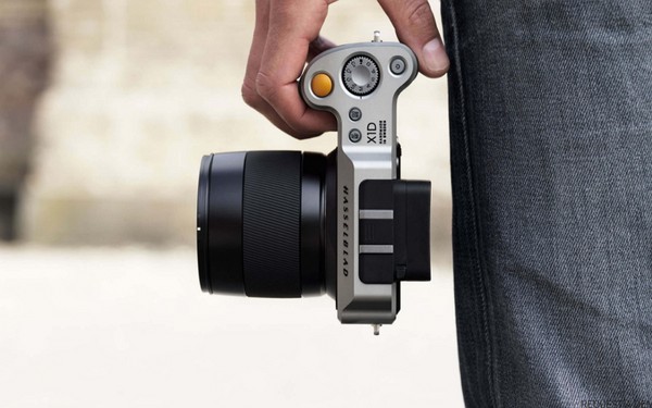 Ensimmäinen parhaista: kompakti kamera Hasselblad X1D