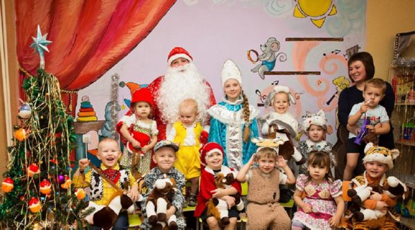 Scenario Uudenvuoden matinee, ideoita peruskoululle ja lastentarhalle (junior, keski, vanhempi ryhmä)