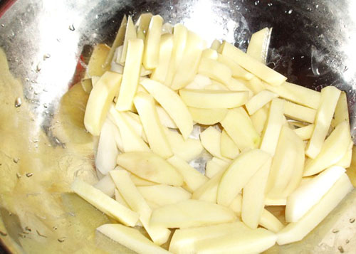 Appetizing kana uunissa