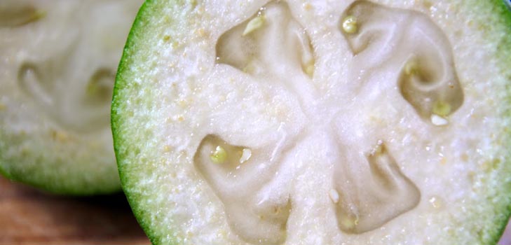 Feijoa sokerilla, parhaat reseptit valokuvilla