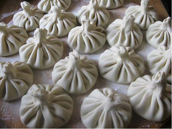 pukeutunut khinkali