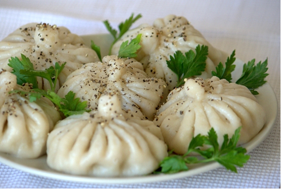 Khinkali Georgian kielellä