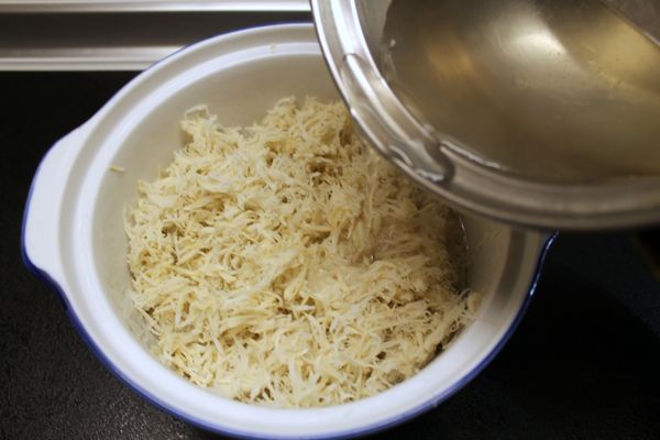 Suolattu piparjuuri talvella