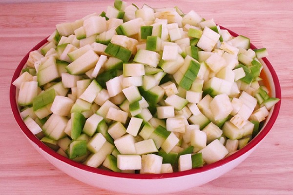 Kaviaaria kesäkurpitsaa - reseptejä majoneesia, pippuria, lihamyllyä, monimuuttuja