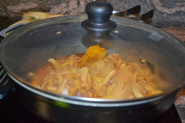 Kuinka keittää kanteleita paistinpannussa