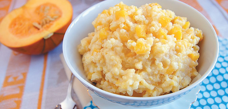 Pumpkin puuroa monivärisessä