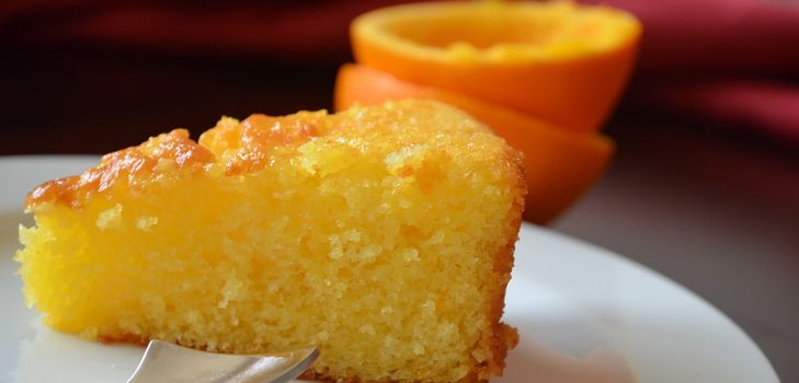Herkullisen ja epätavallisen cupcake-resepti multivarkissa - askel askeleelta kuvan mukaan