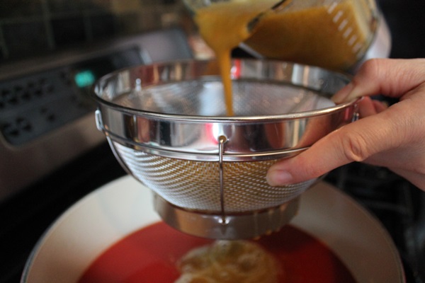 Ketchup omilla käsillä tomaateista: vaiheittaiset reseptit sadonkorjuuta varten talvella