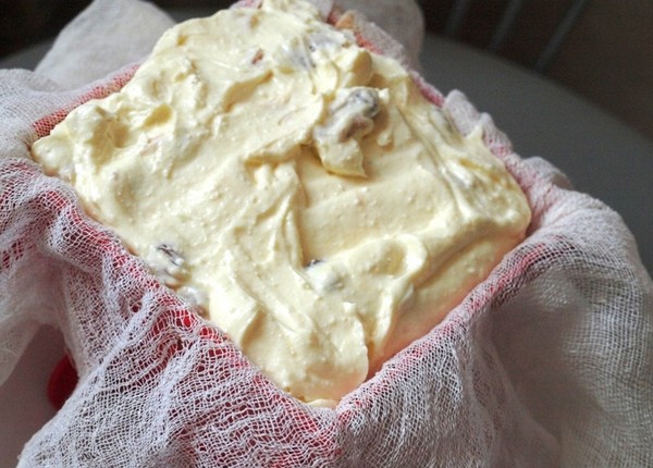 Mitä keittää makeasta Kirkkaaseen Kristukseen sunnuntaina, pääsiäiskakku reseptit valokuva