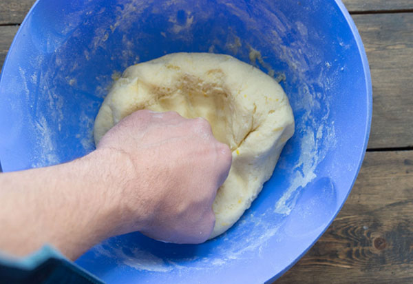 Helppo resepti: kotitekoisia sitruunan keksejä