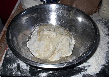 Kuinka leipoa pääsiäinen kakku