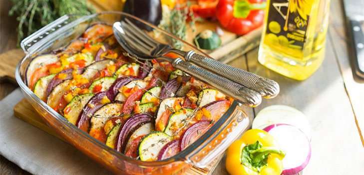 Yksinkertainen resepti: ratatouille maustekastikkeessa
