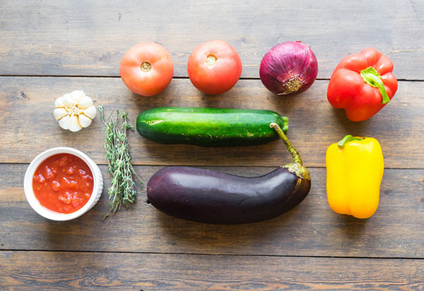 Yksinkertainen resepti: ratatouille maustekastikkeessa