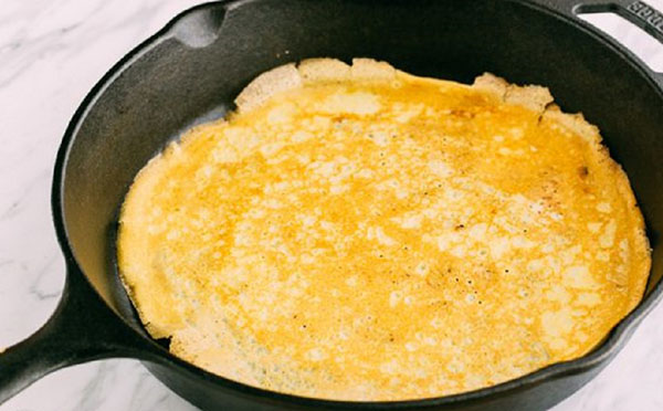 Pancake Day 2017: n alkuperäisiä reseptejä pannukakkuja varten: maitoa, kefiiriä, hiivaa, täytteitä jokaiseen makuun