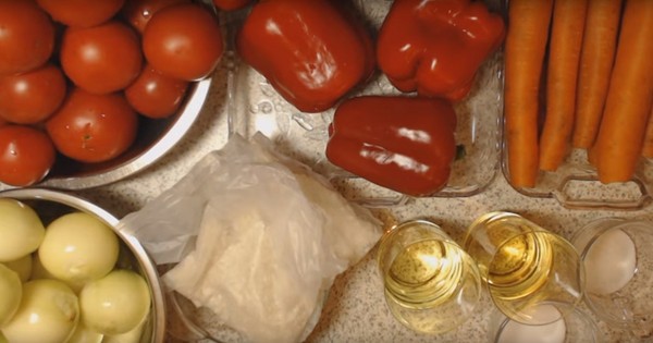 Salaatti riisin ja vihannesten kanssa talvella. Reseptit salaattia varten talvella riisin ja tomaattien, kesäkurpitsa, porkkanat Salaatti riisin ja vihannesten kanssa talvella. Reseptit salaattia varten talvella riisin ja tomaattien, kesäkurpitsa, porkkanat