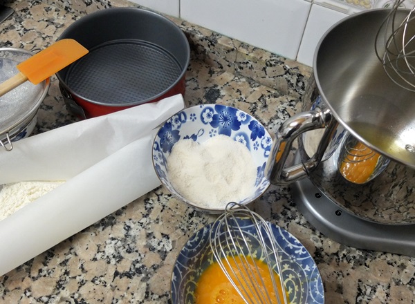 Lush charlotte uunissa - yksinkertaiset ja herkulliset reseptit
