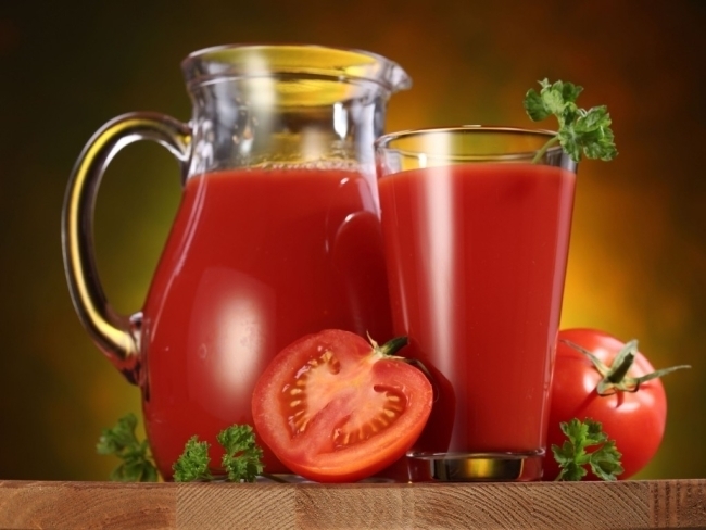 Tomaatti mehua talvella
