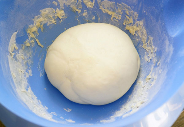 Herkullinen resepti: calzone ja vihannesten täyttö