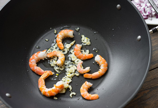 Herkullinen resepti pastaa katkarapuja varten