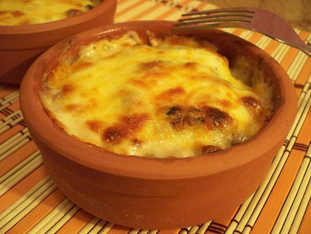 Julienne kanaa ja sieniä: miten keittää kotona