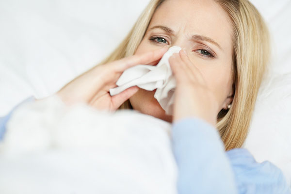 Flu 2016-2017: virologit ennustavat, mitä virusta odotetaan tänä talvena. Influenssan oireet ja hoito aikuisilla ja lapsilla