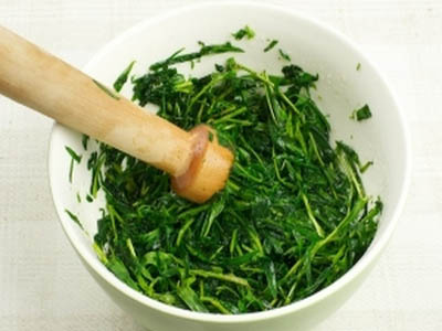 Tarhun (tarragon): sovellus, hyödylliset ominaisuudet, kuva